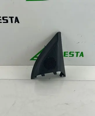 Front door high frequency speaker
