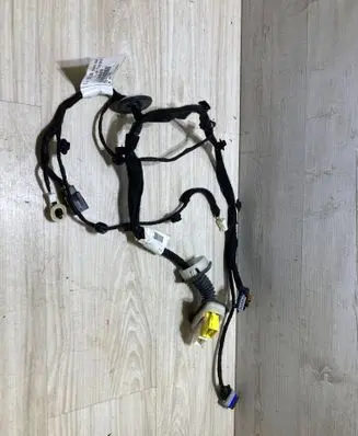 Peugeot Expert Front door wiring loom 9824873880