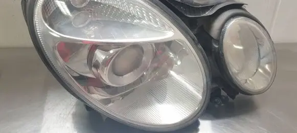 Mercedes-Benz E W211 Headlight/headlamp 16156400