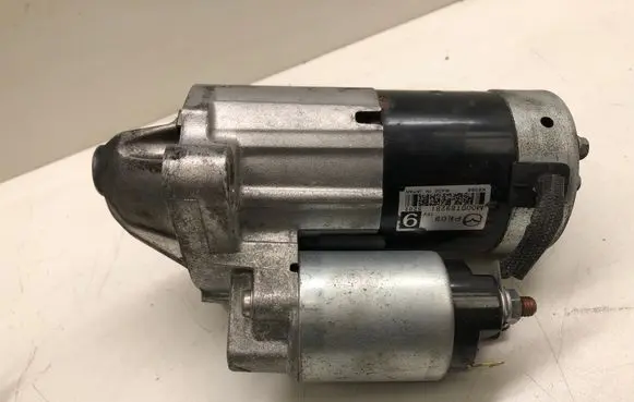Mazda 3 III Starter motor M000T89281 PE09