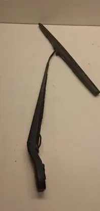 Ford F150 Windshield/front glass wiper blade 89813596