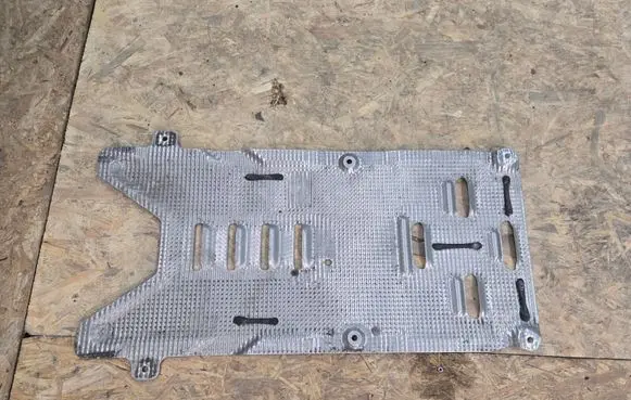 Porsche Panamera (971) Exhaust heat shield 971804166