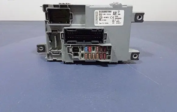 Peugeot Bipper Fuse box set 01353007080