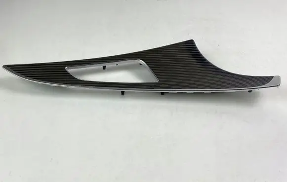 Audi A6 S6 C7 4G Front door trim bar 4G0867410AD
