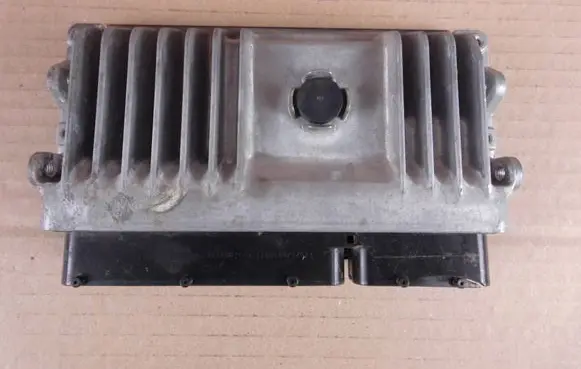 Toyota C-HR I Engine control unit/module 89661F4510