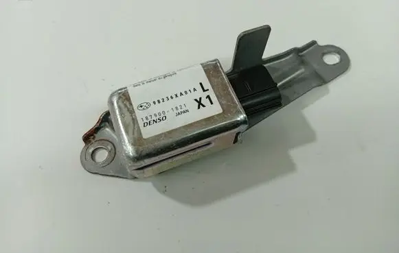 Subaru B9 Tribeca Airbag deployment crash/impact sensor 1879001821 187900-1821