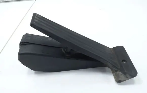 BMW 1 E81 E87 Accelerator throttle pedal 3542679374301