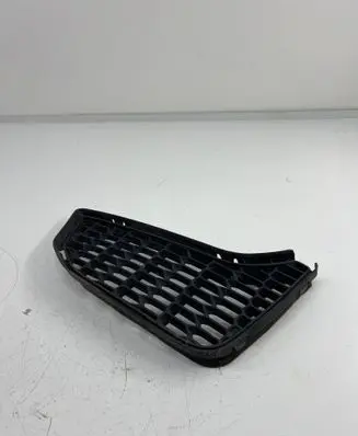 BMW M4 F82 F83 Front bumper lower grill 8054301