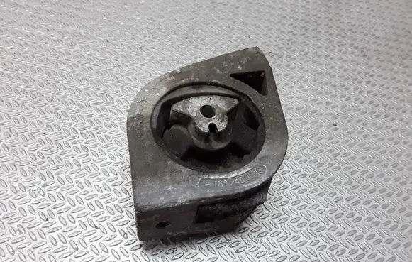 Mercedes-Benz A W168 Engine mount bracket A1682400618
