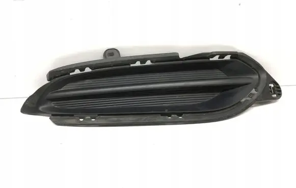 Honda HR-V Front bumper lower grill 71105T7WA000