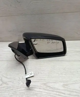 Mercedes-Benz E W212 Front door electric wing mirror A2128105216 9040