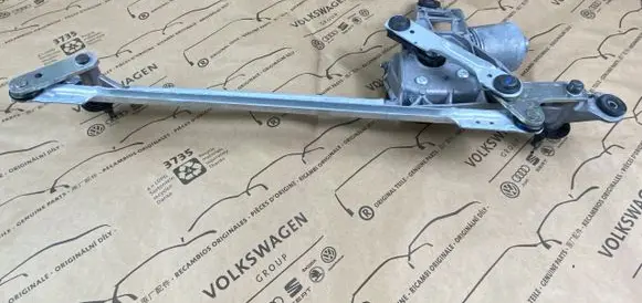 Audi A4 S4 B9 8W Front wiper linkage and motor 8W1955119