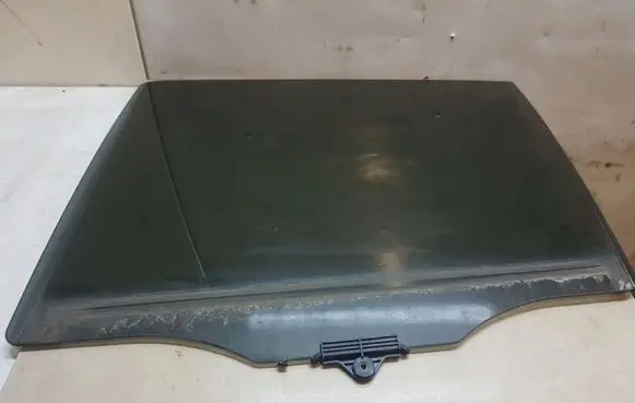 Hyundai Santa Fe Rear door window glass