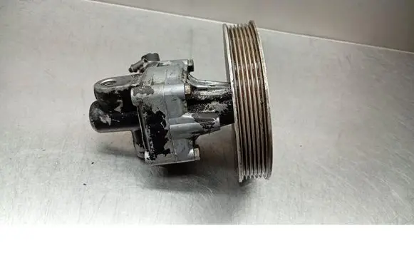 Audi A4 S4 B5 8D Power steering pump 8D0145156