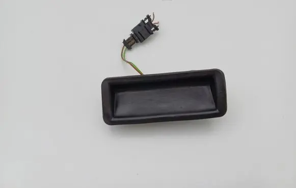 Skoda Fabia Mk1 (6Y) Tailgate/trunk/boot exterior handle 6Y0827574L 6Y0827574M