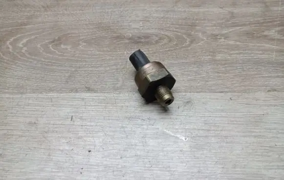 Volvo S60 Brake power pressure regulator 