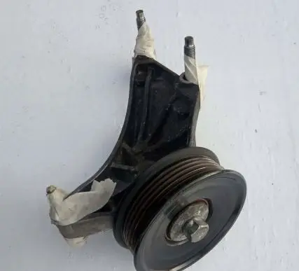 Jaguar XF X250 Belt tensioner pulley 8W838A610BA