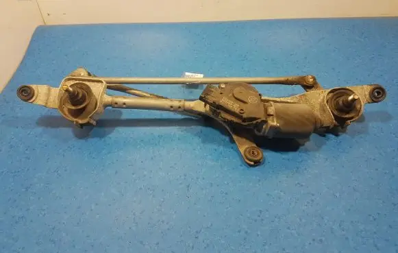 Opel Insignia A Front wiper linkage and motor 13227392