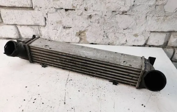 BMW 3 E90 E91 Intercooler radiator 3093796