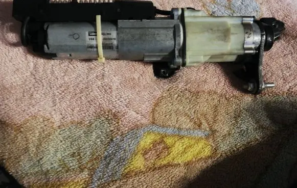 Audi A6 S6 C6 4F Soft lock spindle drive 404969