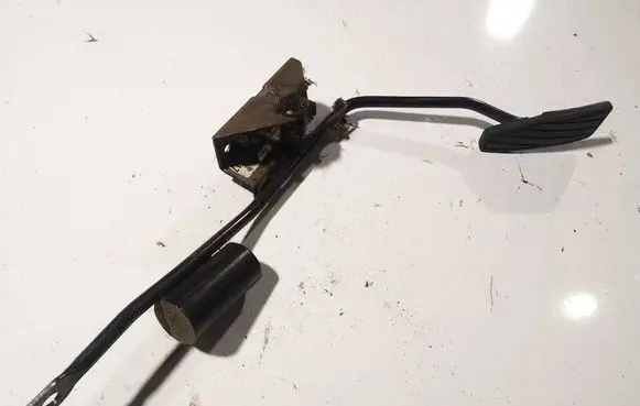 Suzuki Swift I Accelerator throttle pedal