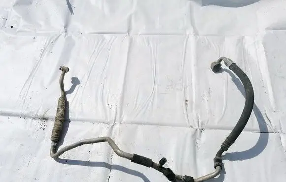 Volkswagen Caddy Air conditioning (A/C) pipe/hose