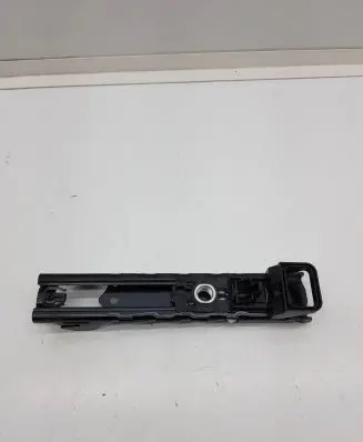 Volkswagen Tiguan Seat belt height adjuster 4M0857819 624765900L 639623702