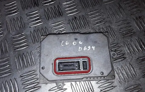 Citroen C6 Xenon control unit/module 1307329100