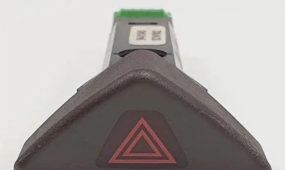 Volvo V70 Hazard light switch 9441045