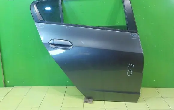 Honda Insight Rear door PRAWE