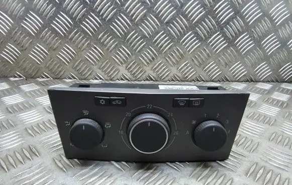 Opel Zafira B Climate control unit 13231049 90151290