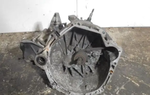 Renault Megane II Manual 4 speed gearbox TL4A001