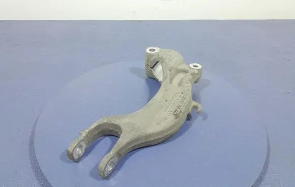 Audi Q7 4L Front shock absorber/damper 4M0413037