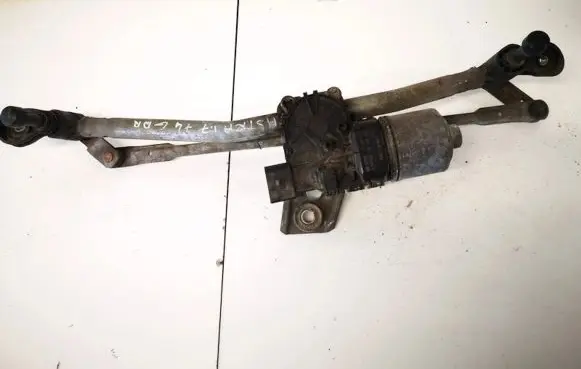Opel Astra H Front wiper linkage and motor 3397020632 13111211