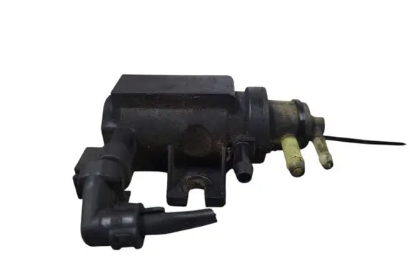 Mercedes-Benz E W212 Turbo solenoid valve A0071531428