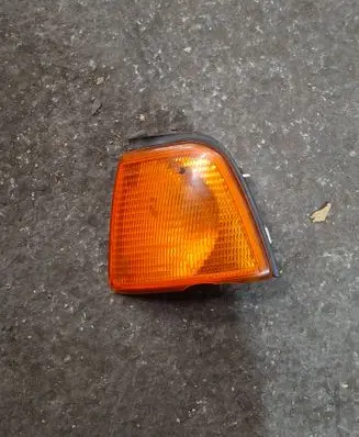 Audi 80 90 B3 Front indicator light 42729R6