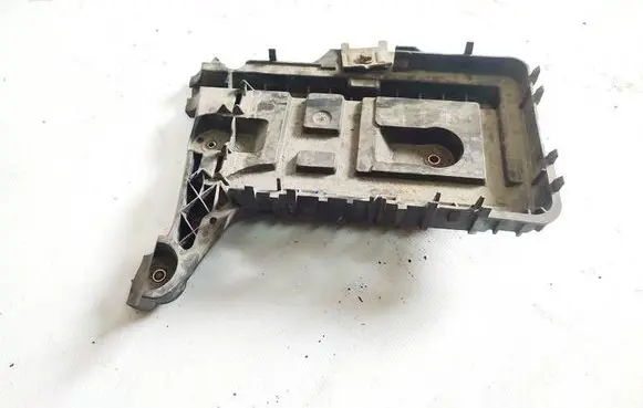 Skoda Superb B6 (3T) Battery box tray 1k0915333