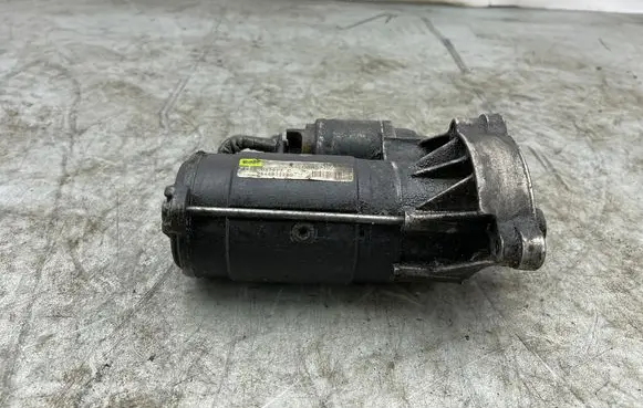 Peugeot 407 Starter motor D8R27 9646972280