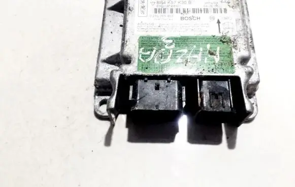 Mazda 3 I Airbag control unit/module 0285001453 630015768301