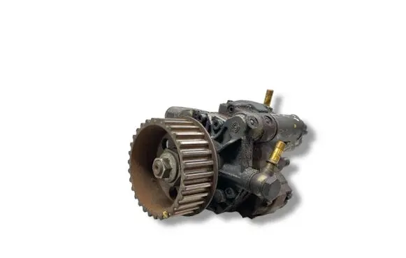 Renault Megane II Fuel injection high pressure pump 8200821184 A2C20000754