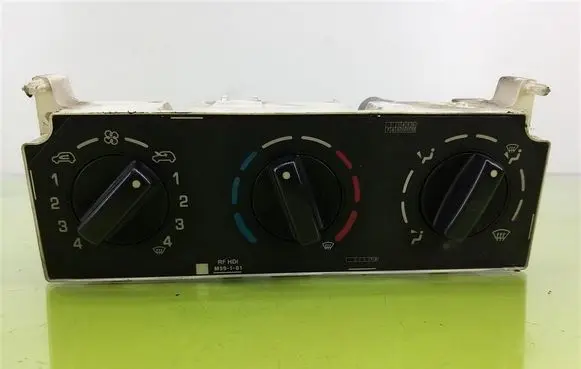 Peugeot Partner Climate control/heater control trim 030807DA