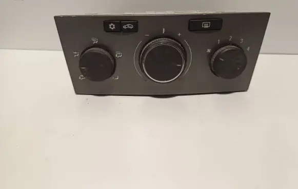 Opel Zafira B Climate control unit 13231057 12122006 901513170000