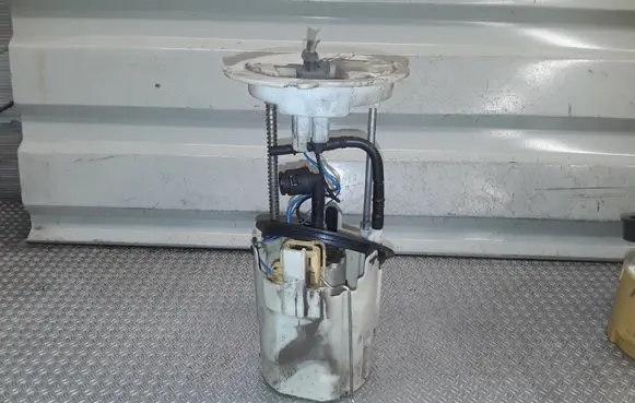 Mercedes-Benz B W245 In-tank fuel pump A1694700594 0580303050