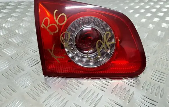 Volkswagen PASSAT B6 Tailgate rear/tail lights 3C9945093
