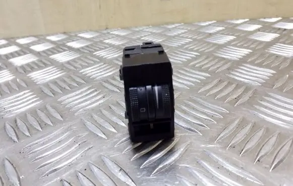 Audi A2 Headlight level height control switch 8Z0919094
