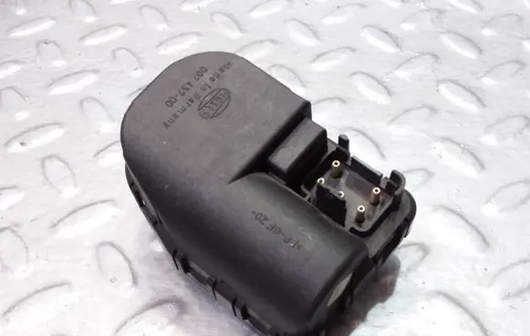 Headlight level adjustment motor