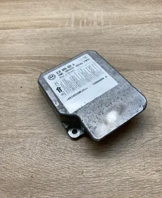 Skoda Fabia Mk1 (6Y) Airbag control unit/module 1C0909601A