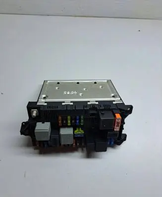 Mercedes-Benz E W211 Fuse module 2115457301