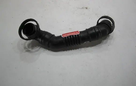 Volkswagen Golf Plus Breather hose/pipe 03G103493D CD446232