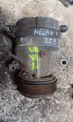 Renault Laguna II Air conditioning (A/C) compressor (pump) 820021822